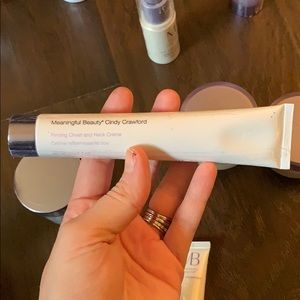 Meaningful Beauty chest and neck cream